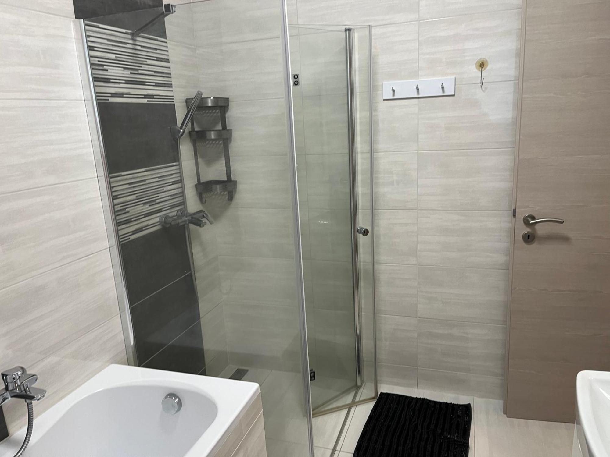 Brookforest Belvarosi Apartman Дебрецен Екстериор снимка